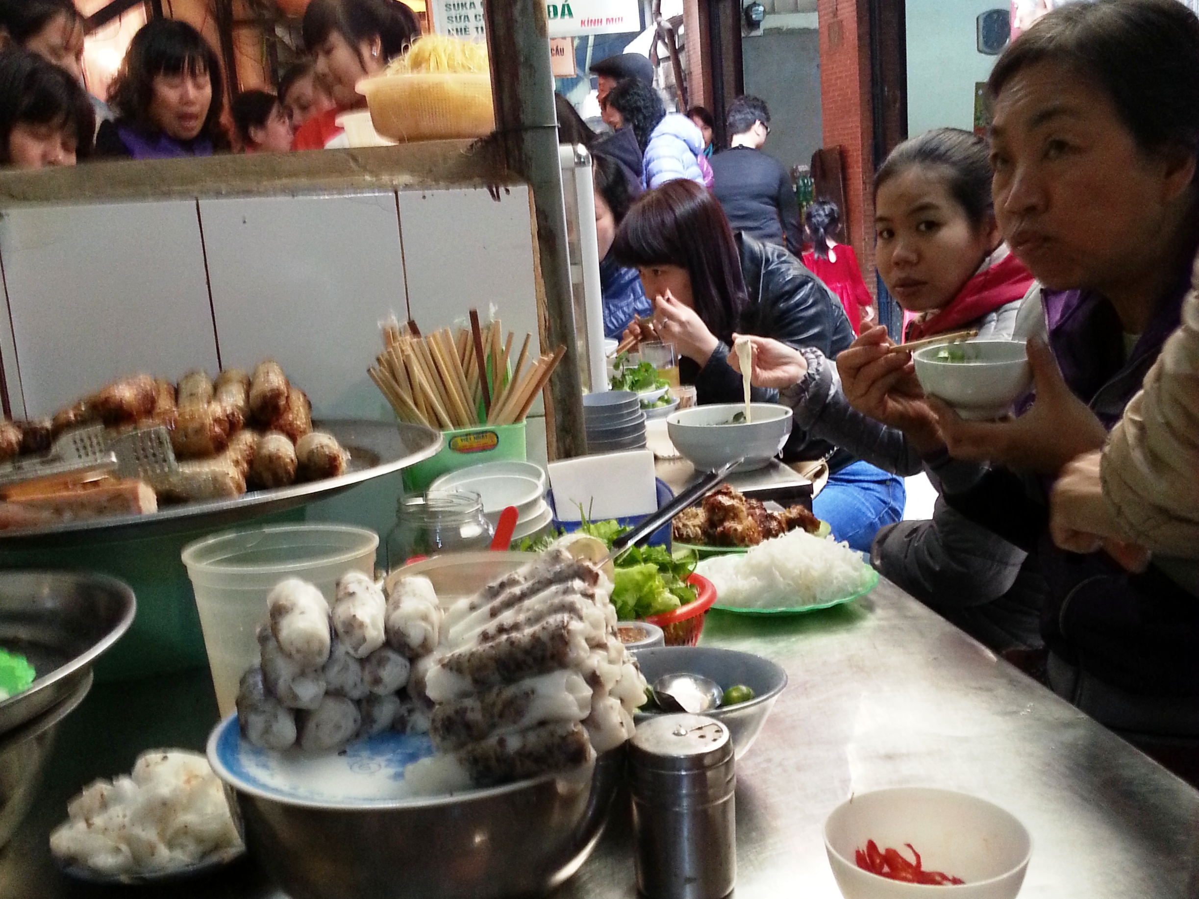 Hanoi - food alley banh cuon 2